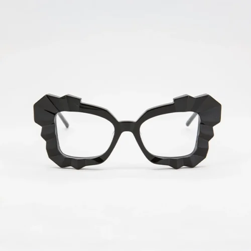 Oscar Mamooi - Bachelorette - 01